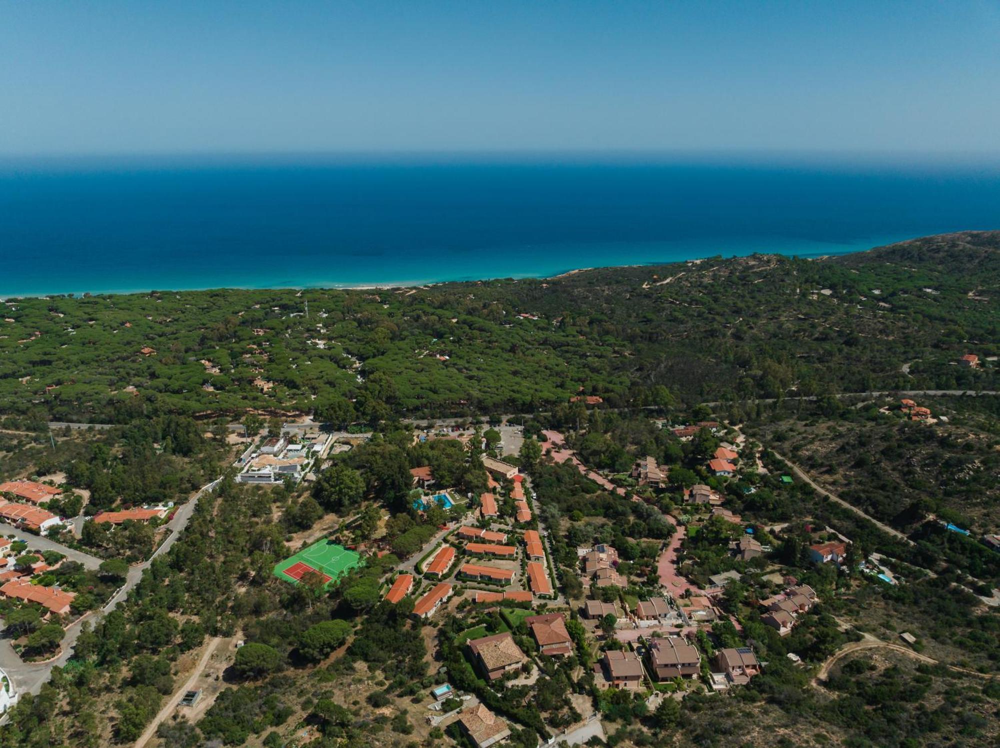 Amareclub Rocca Dorada Hotell Santa Margherita di Pula Exteriör bild