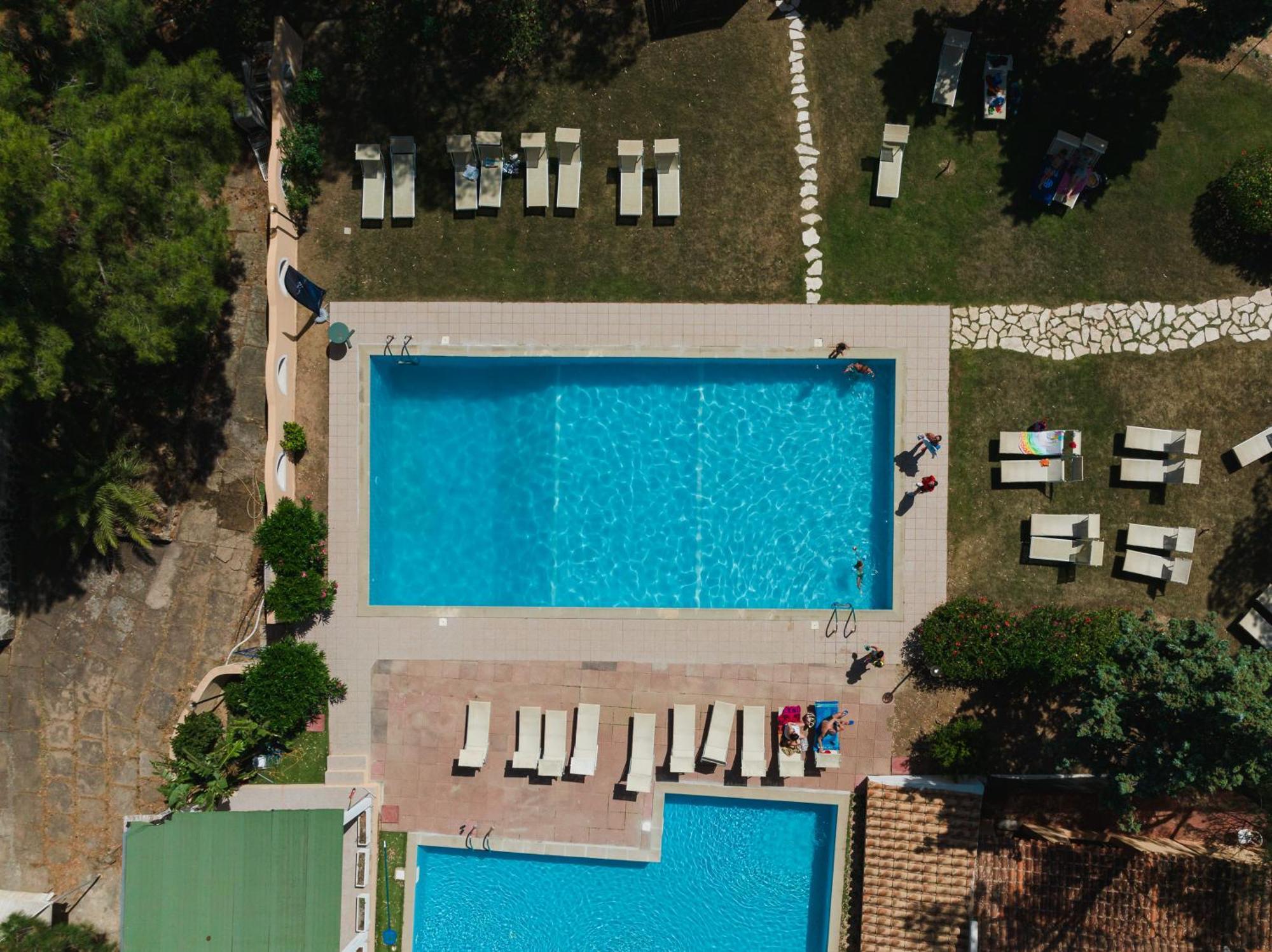 Amareclub Rocca Dorada Hotell Santa Margherita di Pula Exteriör bild